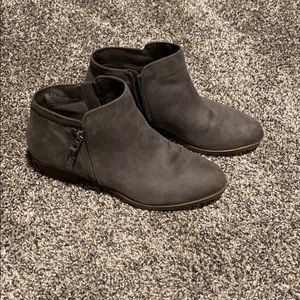 Ankle booties